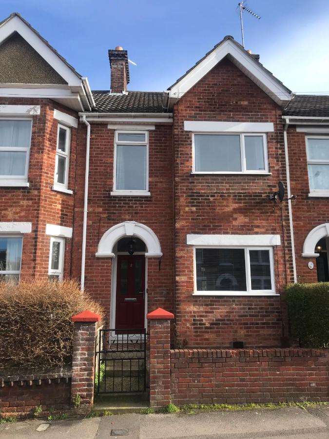 3 Double Bed House 10 Mins From Sandbanks Poole Dış mekan fotoğraf