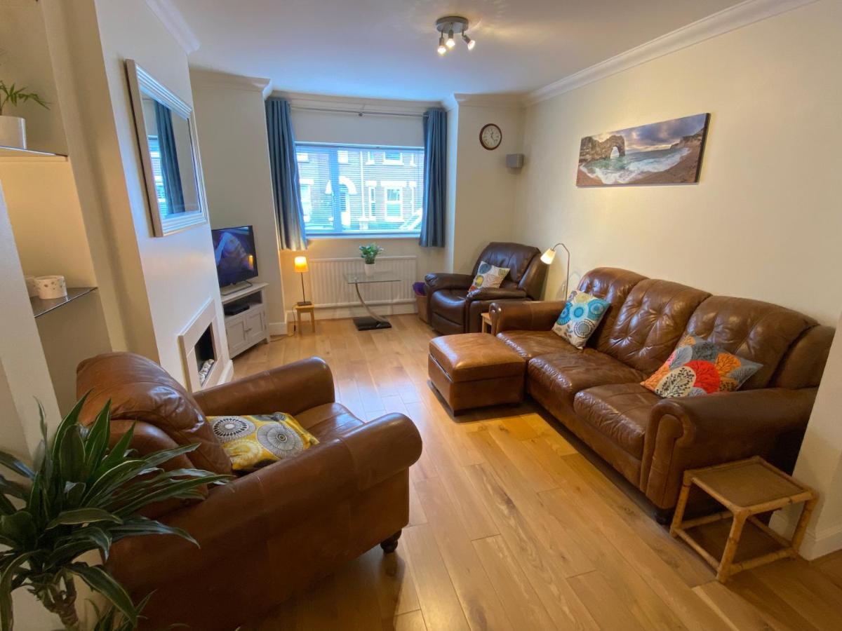 3 Double Bed House 10 Mins From Sandbanks Poole Dış mekan fotoğraf